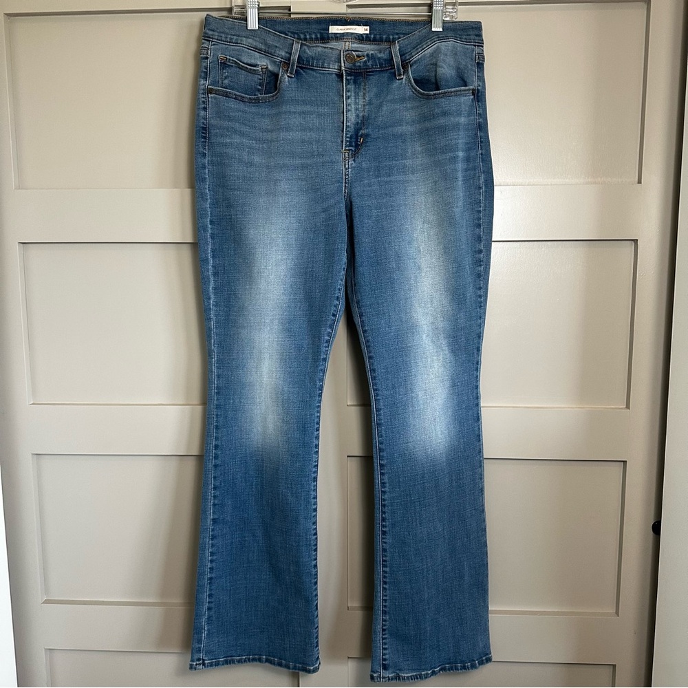 Levi’s Jeans Womens 32x32 Blue Denim Classic Bootcut Slimming